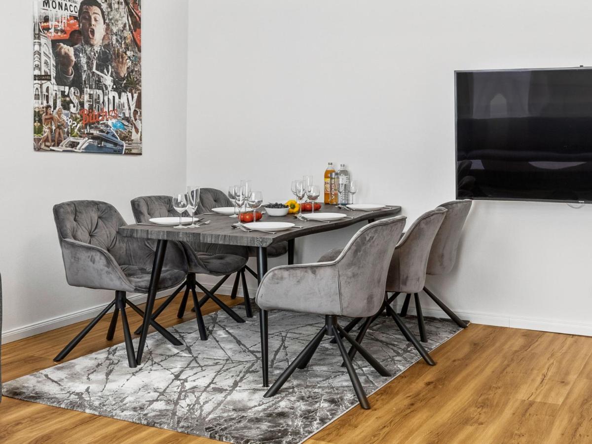 וינה Sky9 Apartments District 6 מראה חיצוני תמונה