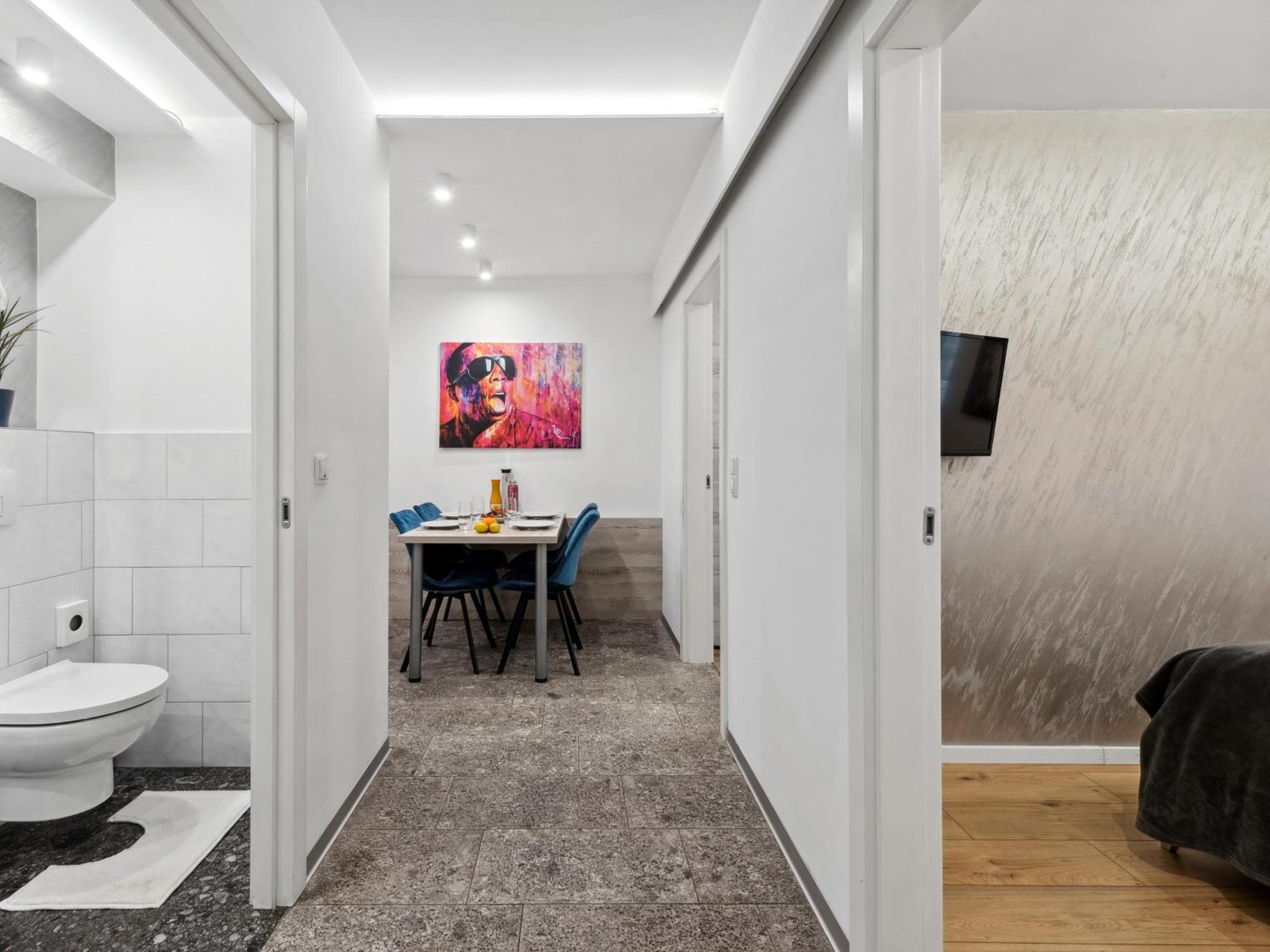 וינה Sky9 Apartments District 6 מראה חיצוני תמונה