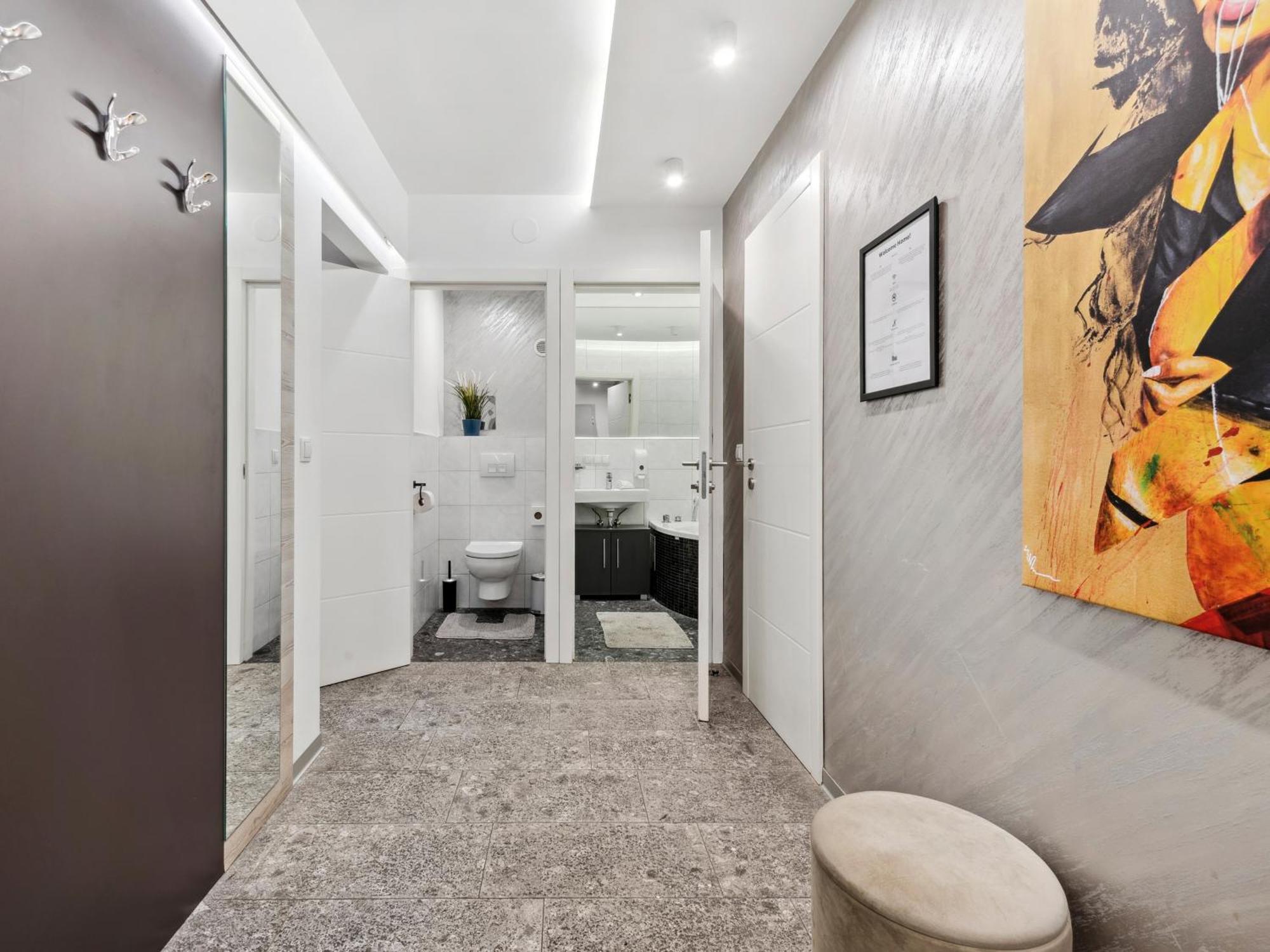 וינה Sky9 Apartments District 6 מראה חיצוני תמונה