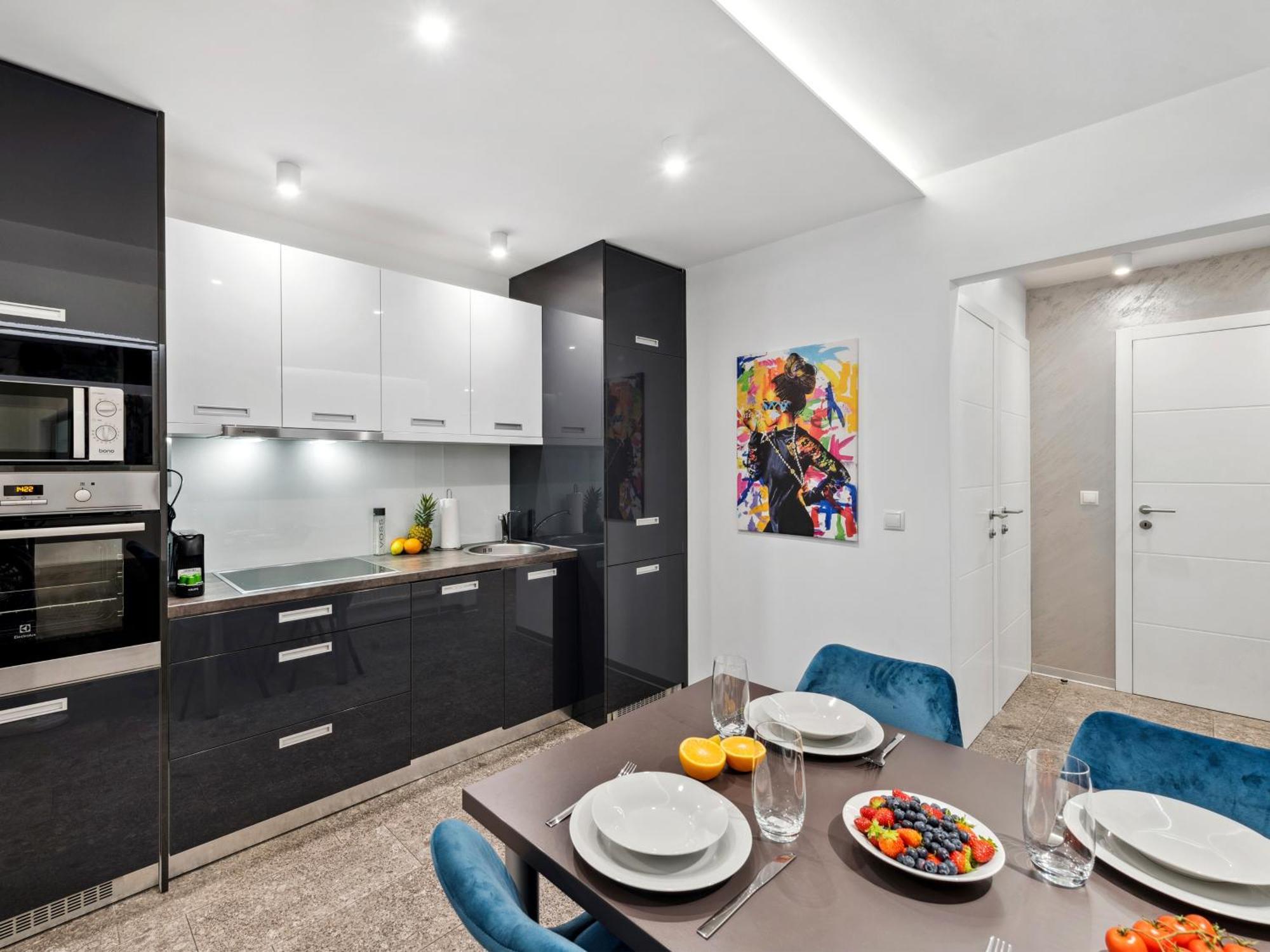 וינה Sky9 Apartments District 6 מראה חיצוני תמונה
