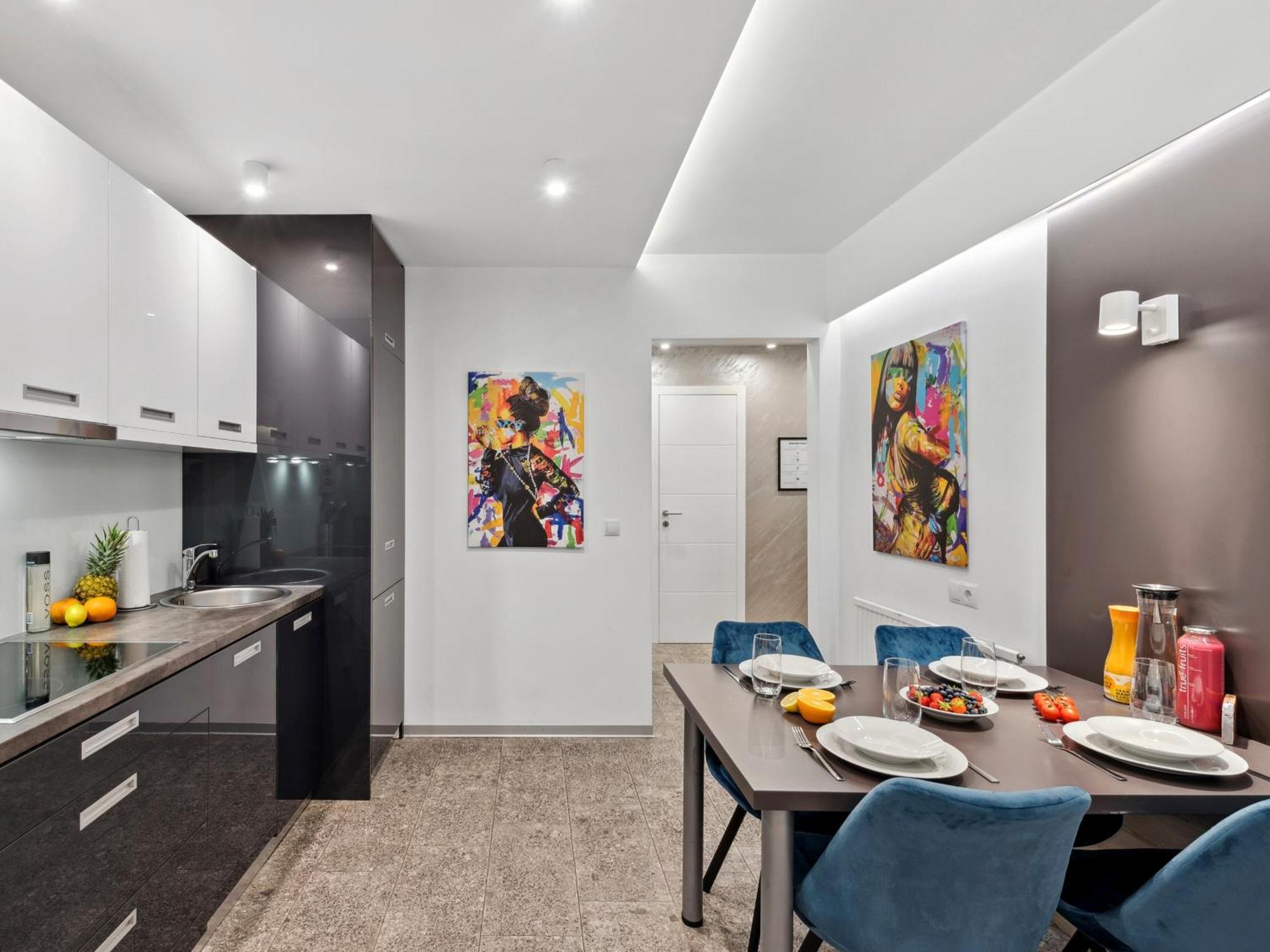 וינה Sky9 Apartments District 6 מראה חיצוני תמונה